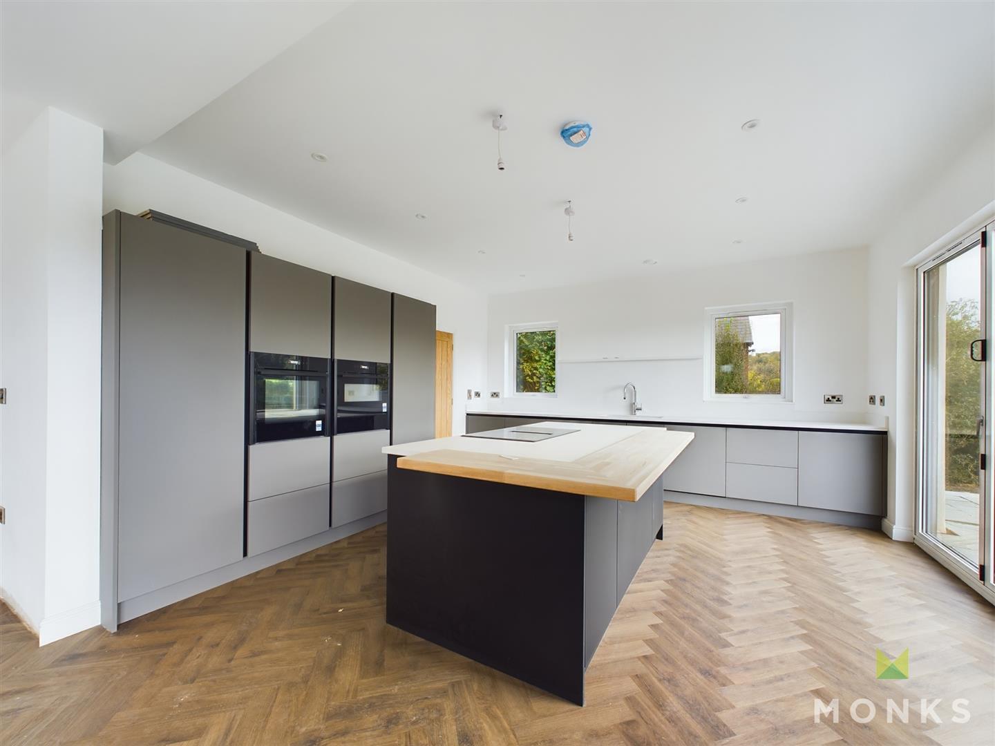 Valley View Coopers Lane, Oswestry, SY10 8LY For Sale